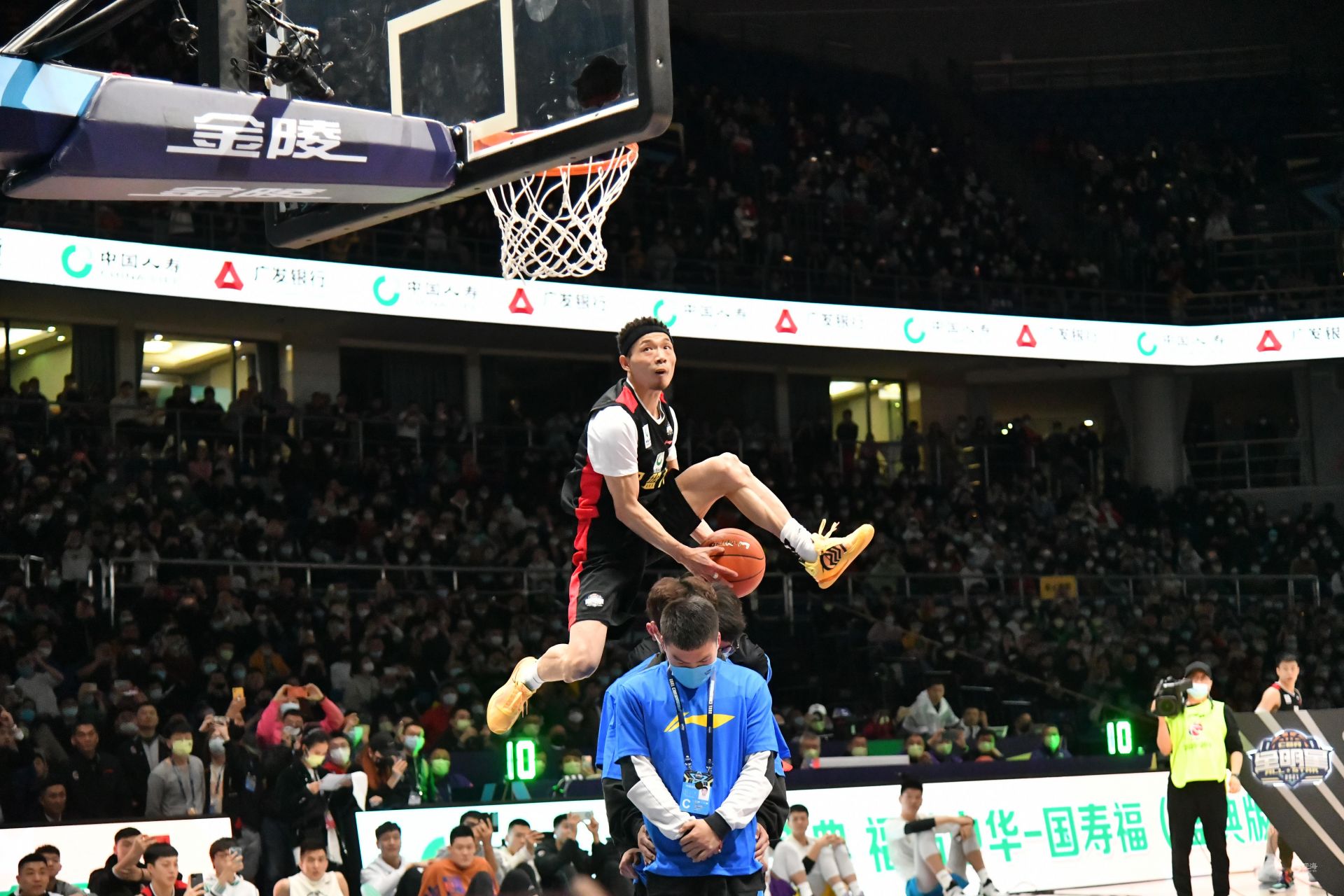 从隐喻走向 从隐喻走向